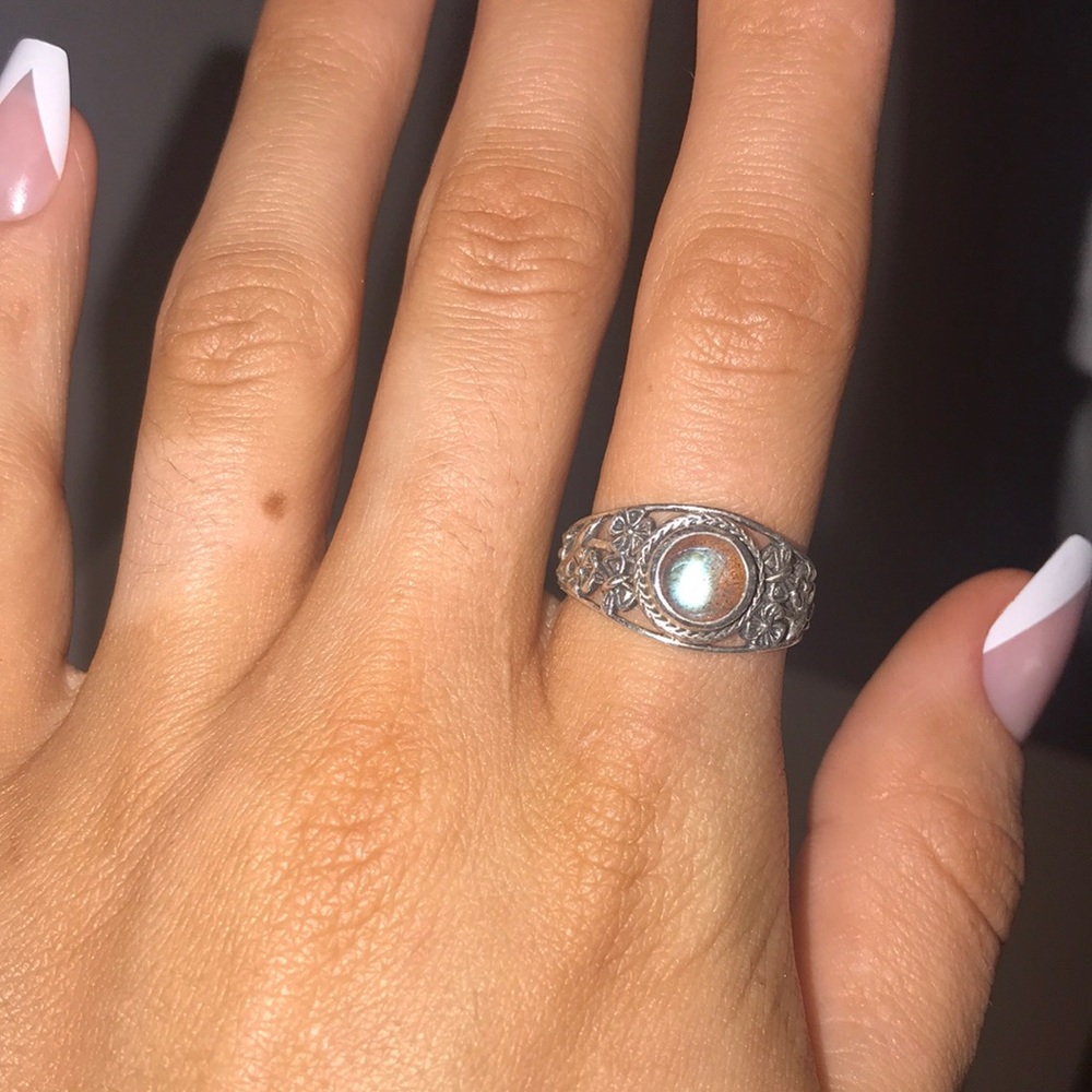 Beautiful Unique Labradorite Ring! - image 1